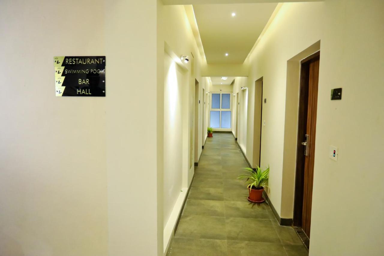 Calux Grand Baga - Formerly Amara Grand Exterior foto